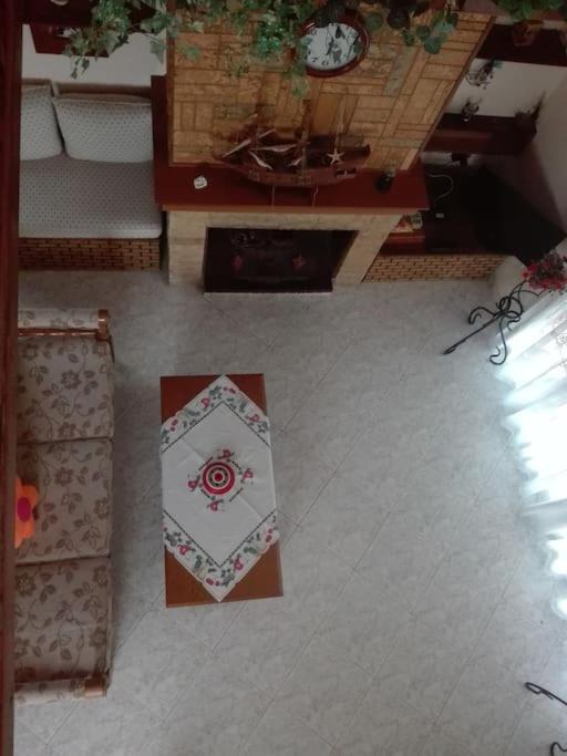 Pan Family House Apartment ฟิรา ภายนอก รูปภาพ