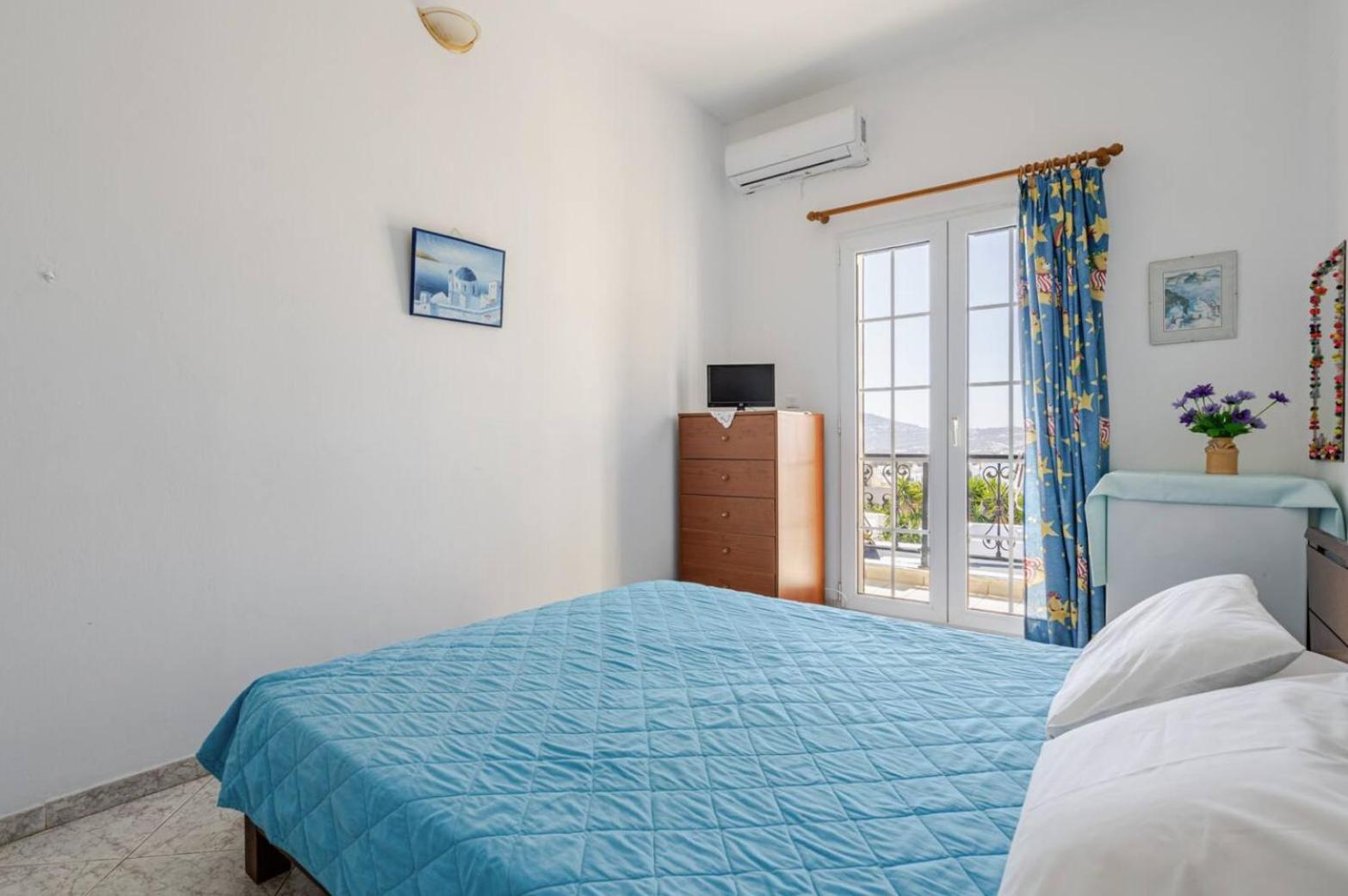 Pan Family House Apartment ฟิรา ภายนอก รูปภาพ