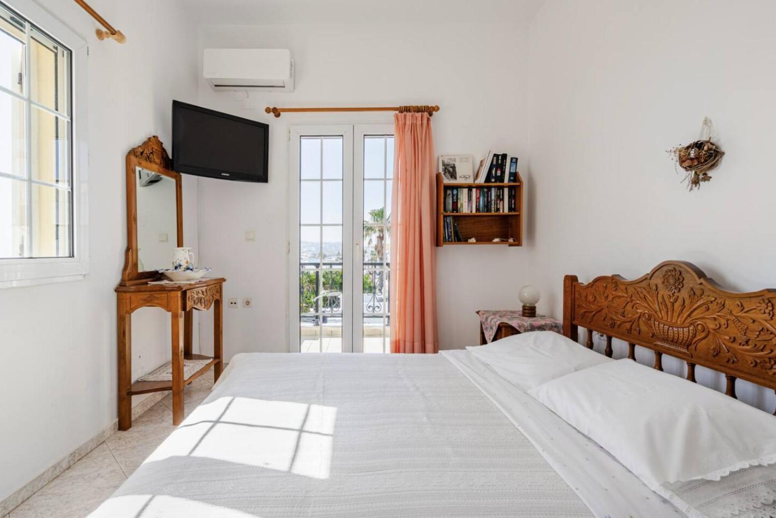 Pan Family House Apartment ฟิรา ภายนอก รูปภาพ